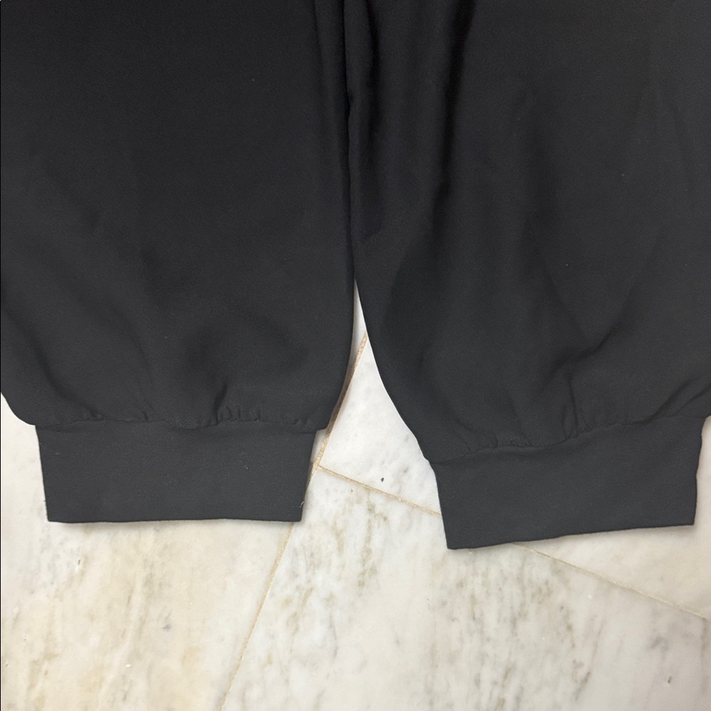 GAP Black dress pants fabric jogger with knit ankle cuff - Picture 5 of 7